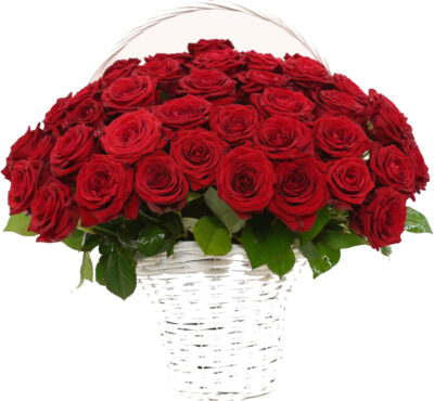 róże czerwone w koszu, poczta i kwiatowa dostawa