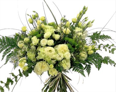 bukiet białych kwiatów za dostawą poczta kwiatowa Polska kwiatowa przesyłka, wyślij bukiet pocztą za 0zł