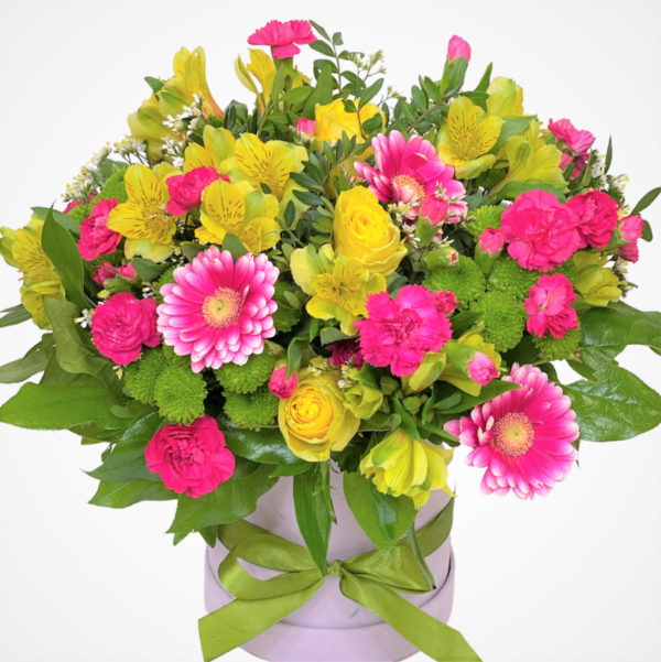 flower box kwiaty w pudełku, dostawa kwiatowa do domu, poczta kwiatów do domu